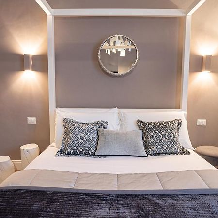 Cardilli Luxury Rooms Rome Buitenkant foto