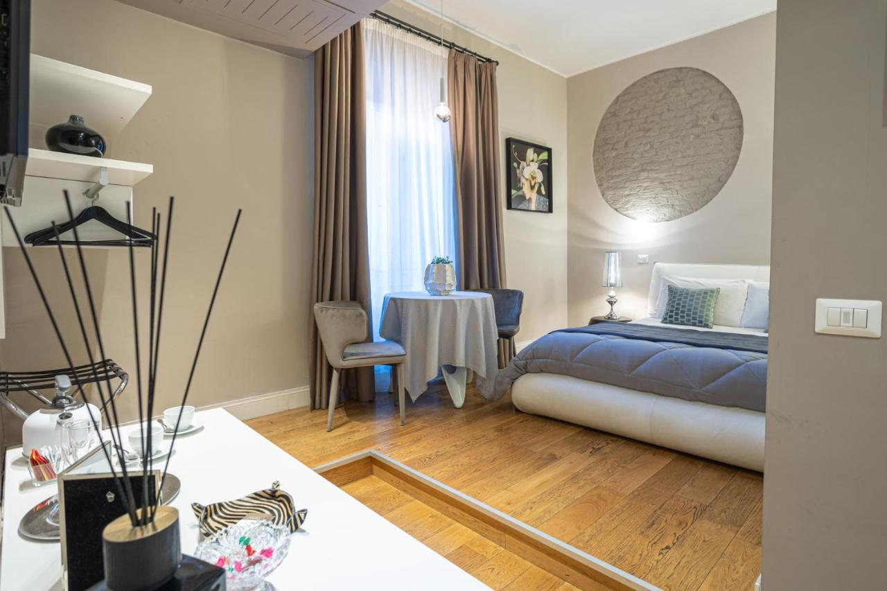 Cardilli Luxury Rooms Rome Buitenkant foto
