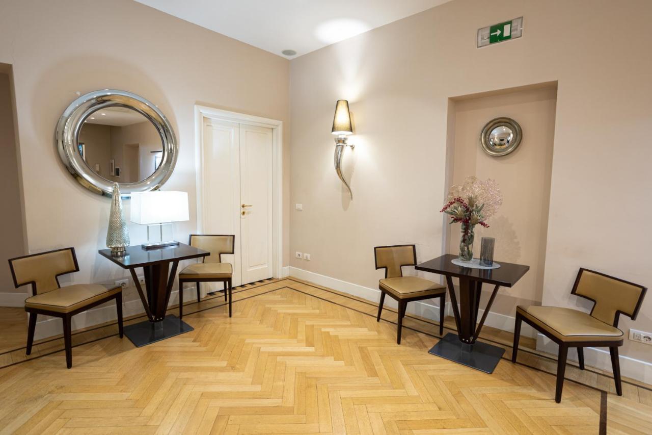 Cardilli Luxury Rooms Rome Buitenkant foto