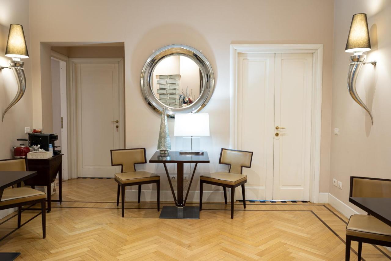 Cardilli Luxury Rooms Rome Buitenkant foto
